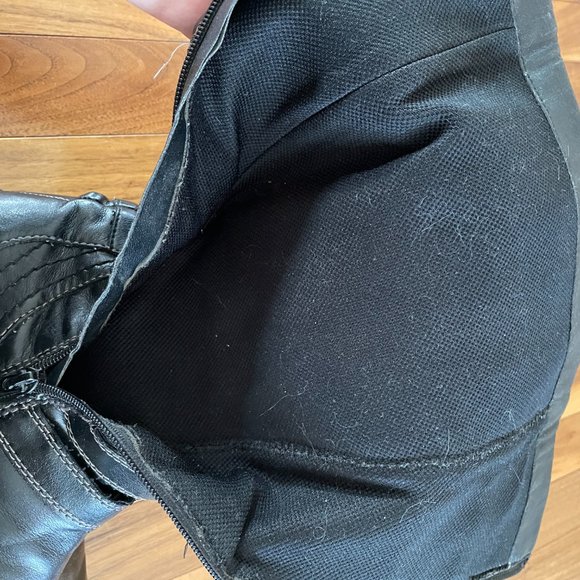 Comfy tall boots, great for spring/fall - Picture 3 of 3